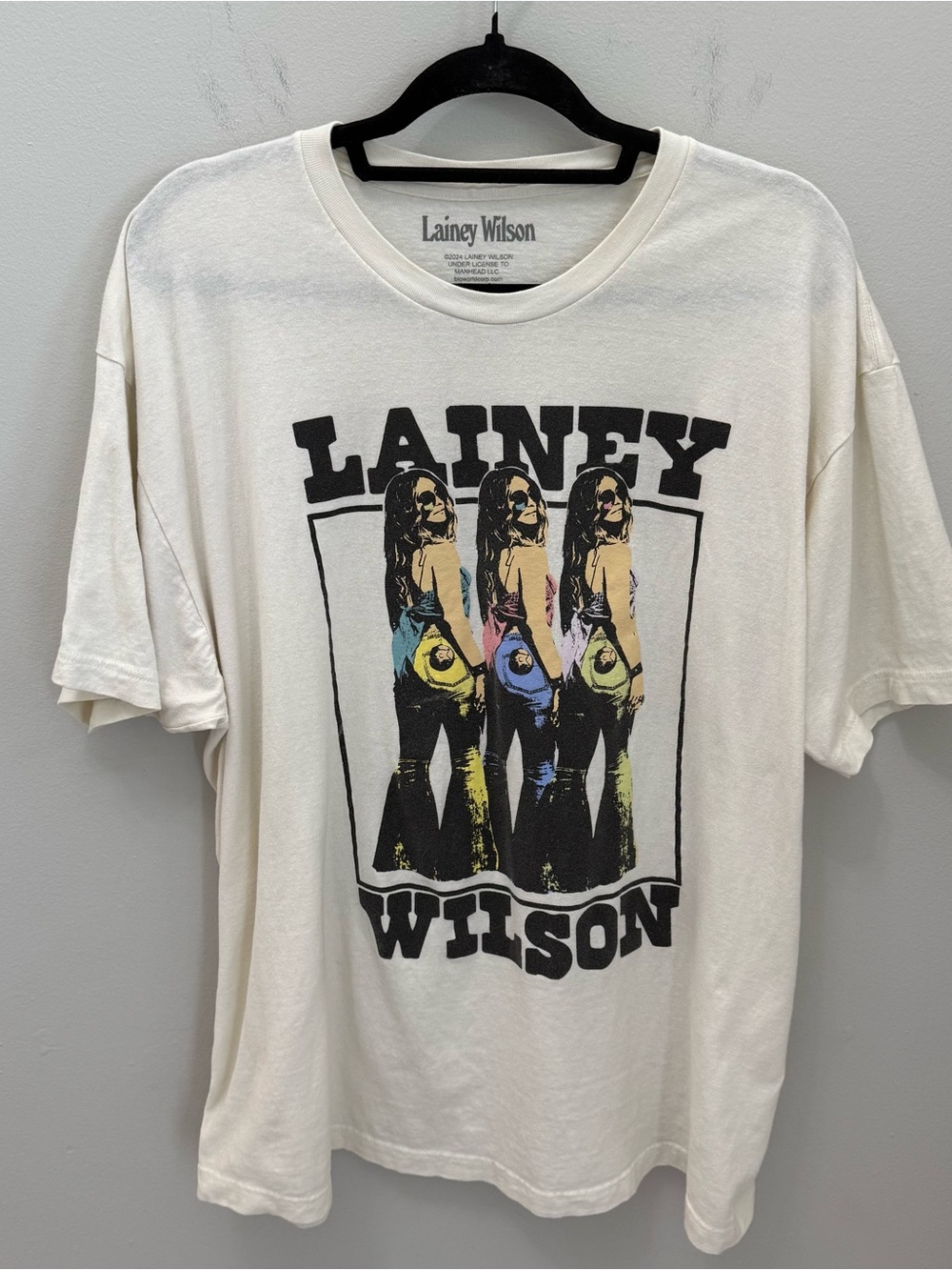 Lainey Wilson Oversized Graphic Tee - Cream White with Multicolor Print Size 2xl